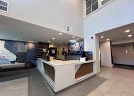 Holiday Inn Express & Suites BERKELEY by IHG 3