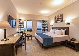 Invidia Coral Beach Tiran 4