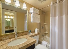 Crowne Plaza TORONTO AIRPORT by IHG 4
