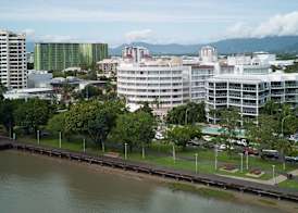 DoubleTree by Hilton Cairns 5