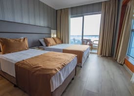 point beach hotel 3