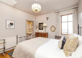 JOIVY Stunning Apartment in Royal Mile 4