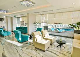 Golden Tulip Essential Tangerang 2