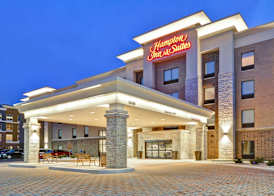 Hampton Inn & Suites Detroit/Warren 2