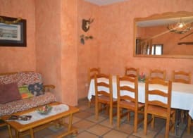 Hostal Revinuesa 4