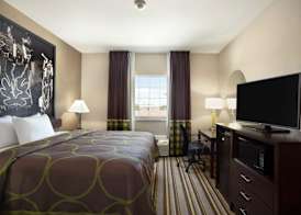Super 8 by Wyndham Bakersfield/Central 5
