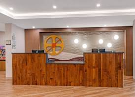 Cambria Hotel & Suites Plymouth 3