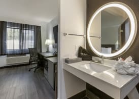 La Quinta by Wyndham Des Moines West Clive 5