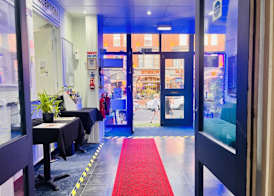 The oxford Hotel 2