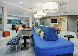 Home2 Suites by Hilton Austin Airport 5