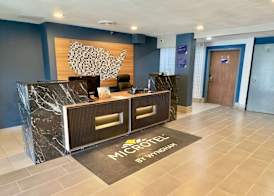Microtel Inn & Suites by Wyndham Denver Airport 5