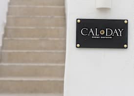 Cal Day Rooms Santorini 4