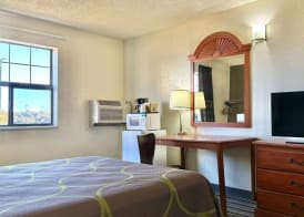 Super 8 by Wyndham Colorado Springs/Afa Area 4