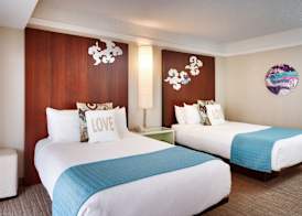 Atrium Hotel Orange County 4