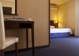 The Mayflower Hotel 4