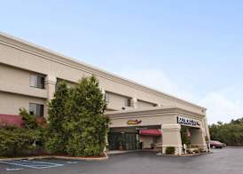 Baymont by Wyndham Battle Creek/I-94 4