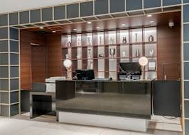 Quintessa Hotel Osaka Shinsaibashi Comic & Books 2