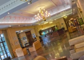 Royal Court Hotel 4