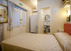 Guest house SOTTO I VOLTI Centro Storico 3