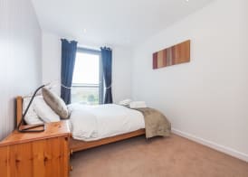 Stylish Garden View Apartment 4