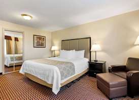 Best Western Of Olds 5