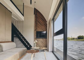 New Port Apartments on the River 5
