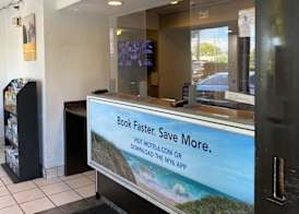 Motel 6 Lantana, FL 5