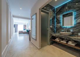 Philia Center Suites 4