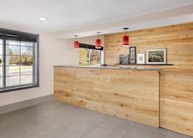 Country Inn & Suites by Radisson, Springfield, OH 3