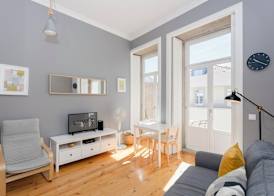 Liiiving in Porto-Silver Light Apartment 3