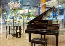 The Bentley Luxury Hotel & Suites 2