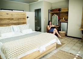 Driftwood Guesthouse 5