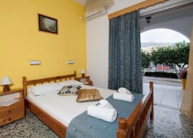 Nikos Studios Apts & Suites 2