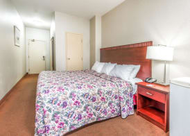 Howard Johnson by Wyndham Toronto Downtown West 3