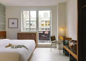 Hotel Henri NY 3