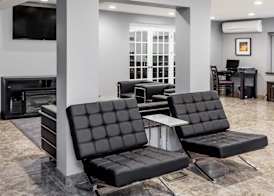 Baymont by Wyndham Glenview 3