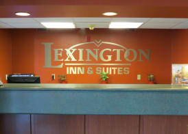 Lexington Inn & Suites-Windsor 3