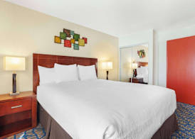 Best Western Plus Villa Del Lago Inn Patterson 5