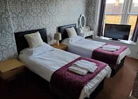 The Queens Arms Hotel Acomb 2