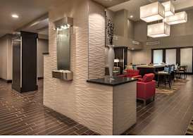 Hampton Inn & Suites Reno West 4