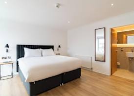 PREMIER SUITES Edinburgh Fountain Court 5