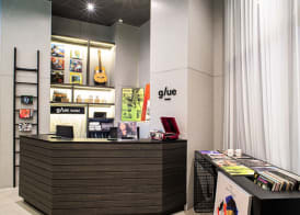 Glue Hotel 2