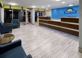 Days Inn by Wyndham Forsyth 3