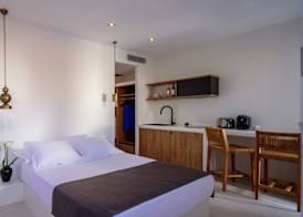 Ryolithos Suites 5
