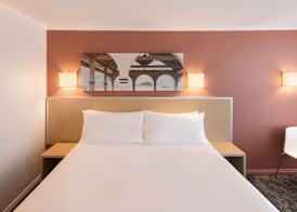 Mercure Newcastle 3