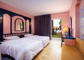 RS Hotel Karam Palace 2