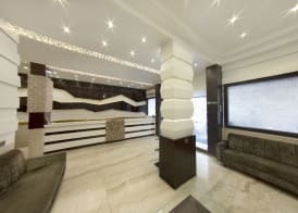 Hotel Manama 4