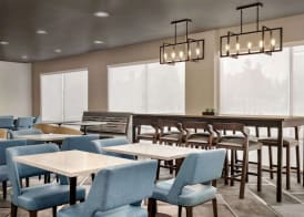 La Quinta Inn & Suites by Wyndham San Bernardino 4