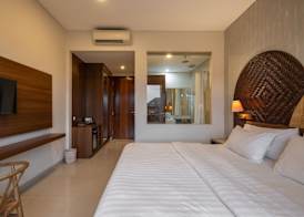 Cove Tevana 5
