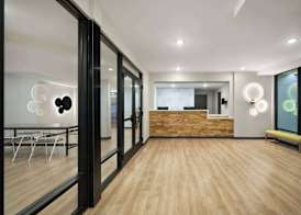 ECHO Suites Extended Stay by Wyndham Richmond West 4